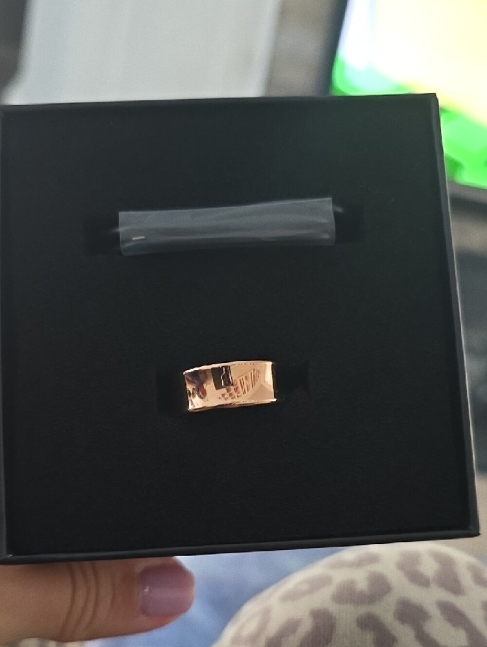 Halo Ring 3 In ROSE GOLD - Picture 3 of 4